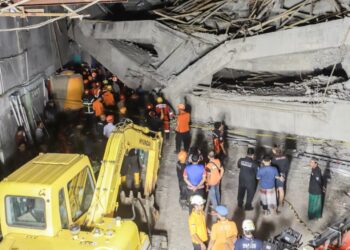 فروریختن ساختمان مدرسه‌ای در اندونیزیا؛ شمار جان‌باختگان به ۳۶ تن رسید