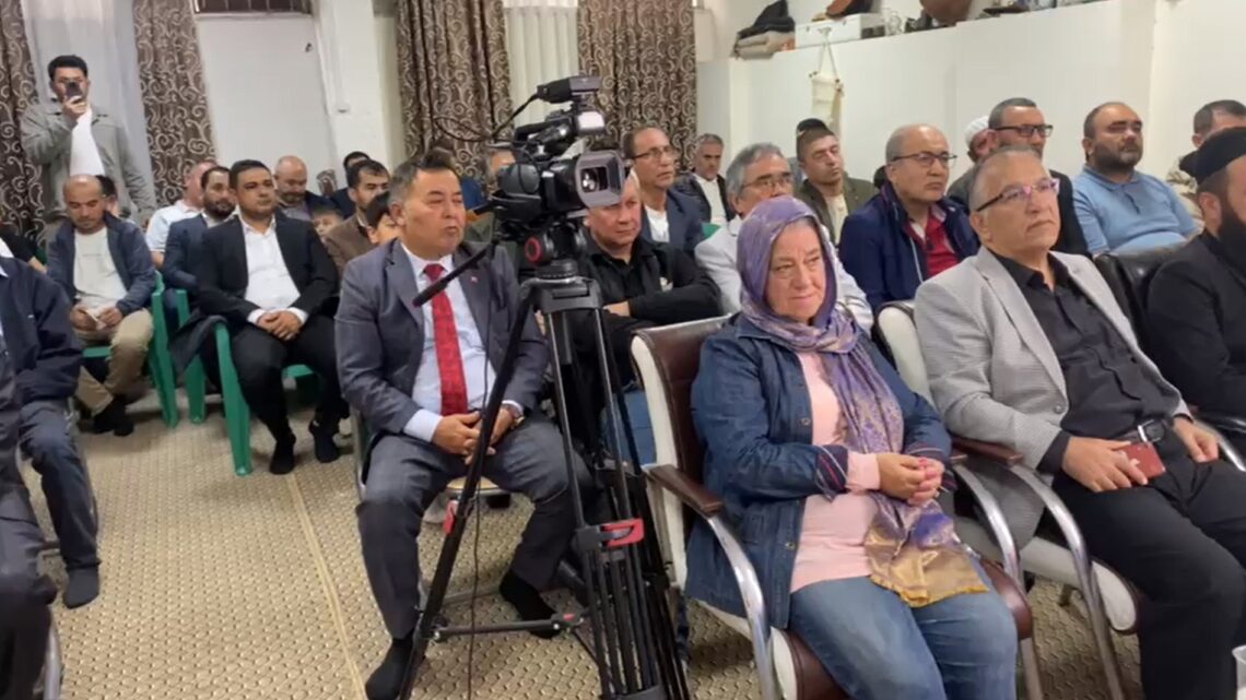 از درگذشت محمد عالم کوهکن در استانبول یادبود صورت گرفت