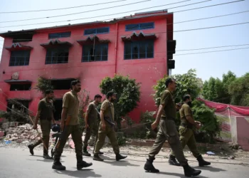 انفجار در کارخانه‌ی چسب در پاکستان جان ۱۶ تن را گرفت