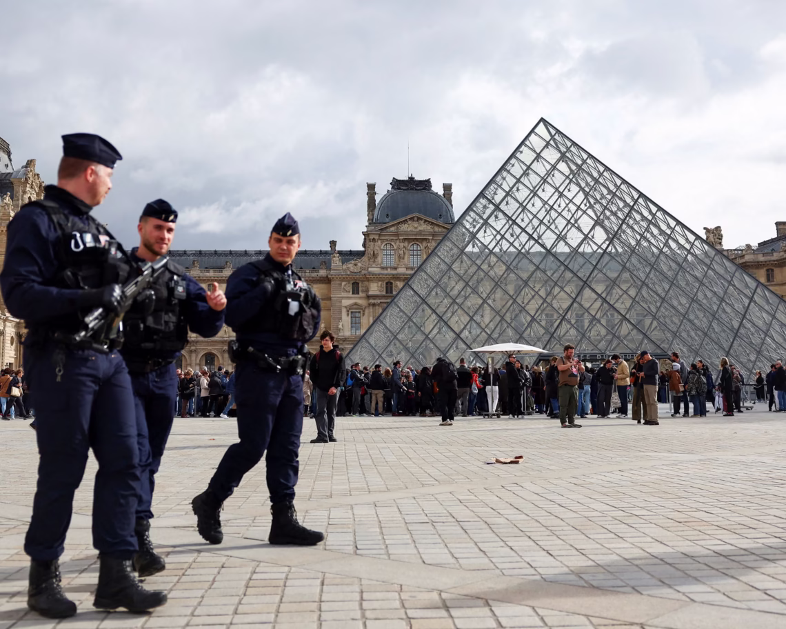 فرانسه یک شهروند افغانستان را به اتهام ارتباط با داعش بازداشت کرد