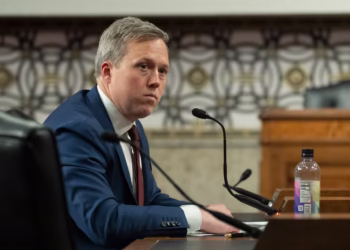 روسیه و امریکا در امارات گفت‌وگو کردند