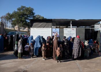 داکتران بی‌مرز: اجباری‌بودن برقع در هرات دسترسی زنان به خدمات صحی را محدود کرده است