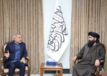 مقام طالبان: جهان در برابر رفتار «غیرانسانی» پاکستان با مهاجران افغانستان صدا بلند کند