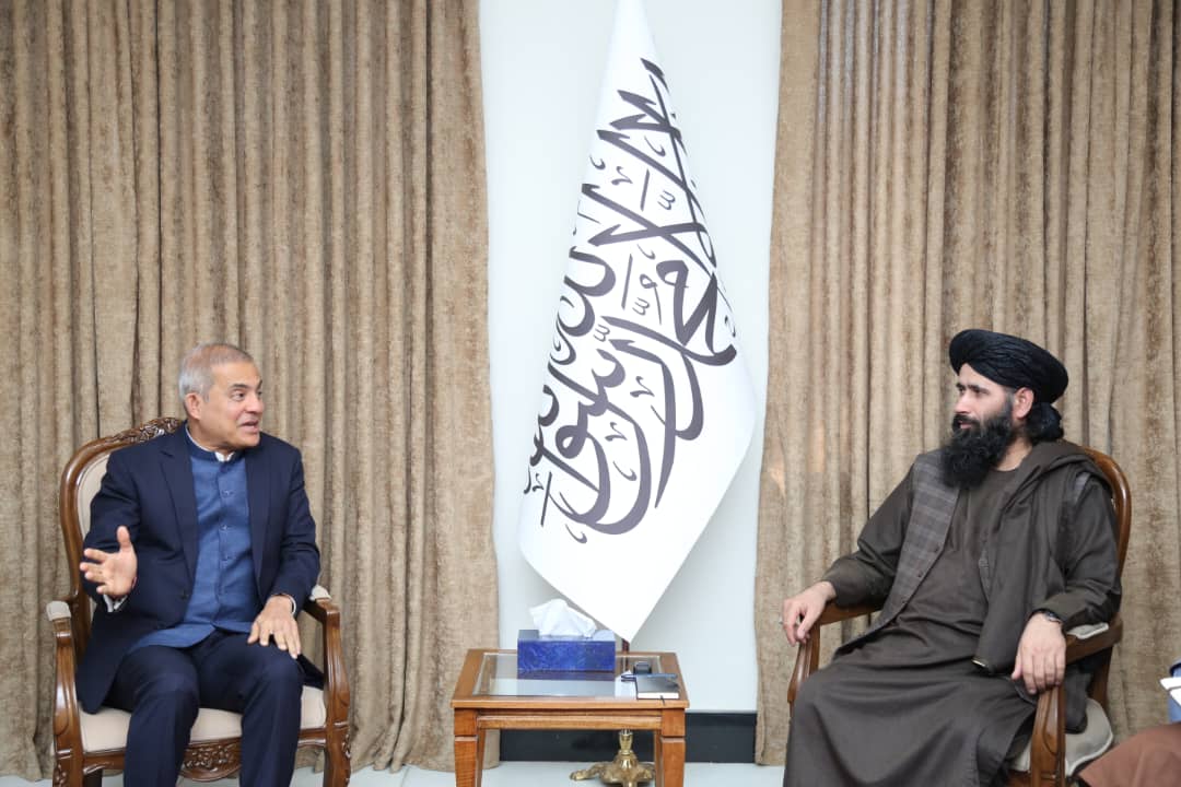 مقام طالبان: جهان در برابر رفتار «غیرانسانی» پاکستان با مهاجران افغانستان صدا بلند کند