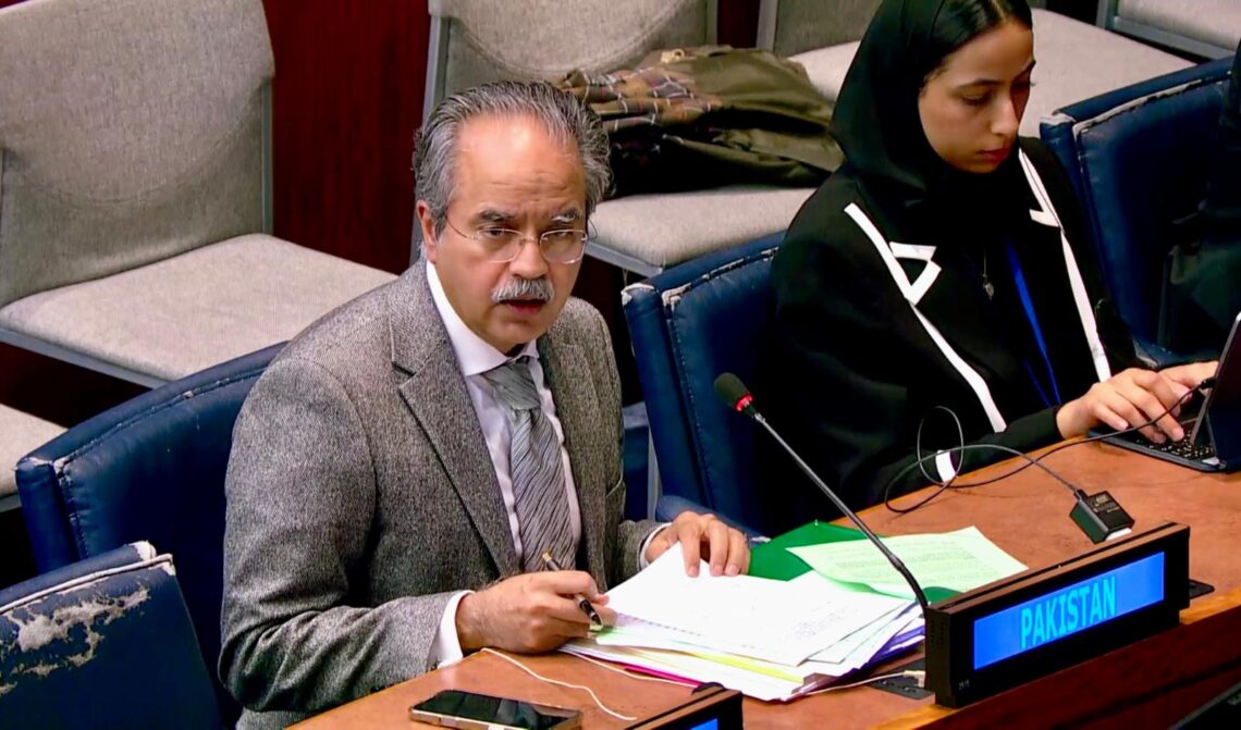 اسلام‌آباد: شبه‌نظامیان با سلاح‌های رهاشده در افغانستان «هزاران» تن را در پاکستان کشته‌اند