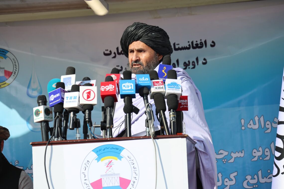 طالبان: برای بازرگانی از مسیرهای جای‌گزین پاکستان استفاده شود