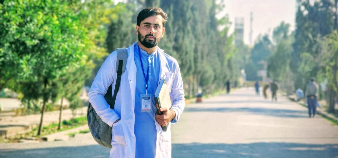 دانشجویان پاکستانی دانشگاه‌های افغانستان خواستار بازگشایی گذرگاه تورخم شدند