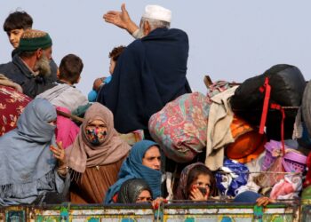 طالبان از بازگشت ۸ هزار تن از پاکستان در روز گذشته خبر داد