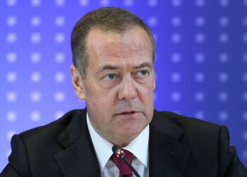 مقام روس: زلنسکی مجبور است باقی عمرش را پنهانی زندگی کند