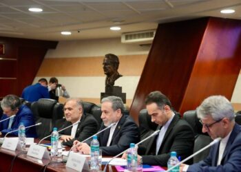 وزیر خارجه‌ی ایران بر تشکیل حکومت فراگیر در افغانستان تاکید کرد