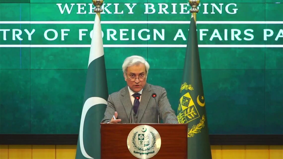 پاکستان: برای بازگشایی گذرگاه‌های مرزی طالبان هراس‌افگنی را مهار کند