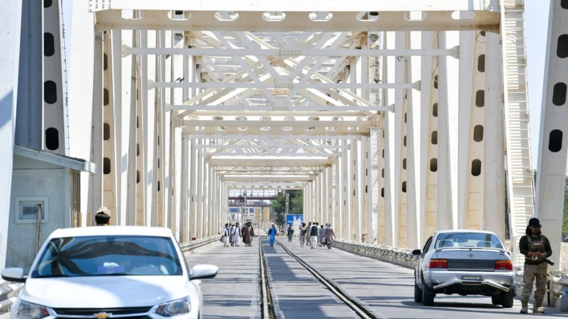 ازبیکستان مرز زمینی خود با افغانستان را به طور کامل باز کرد