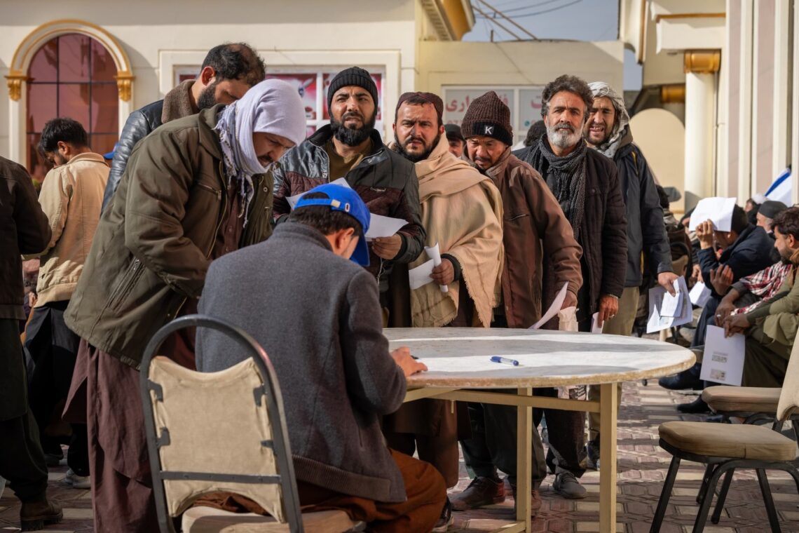 طالبان می‌گوید روز گذشته بیش از ۵ هزار مهاجر از پاکستان برگشتند