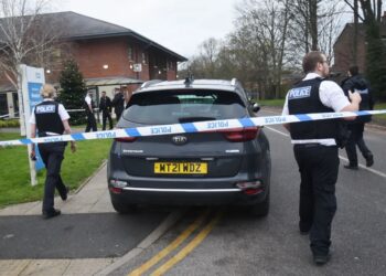 یک مرد اهل افغانستان در بریتانیا به اتهام زخمیکردن چند تن بازداشت شد