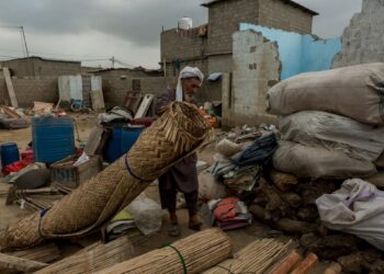طالبان از بازگشت ۳ هزار مهاجر در یک روز از پاکستان خبر داد