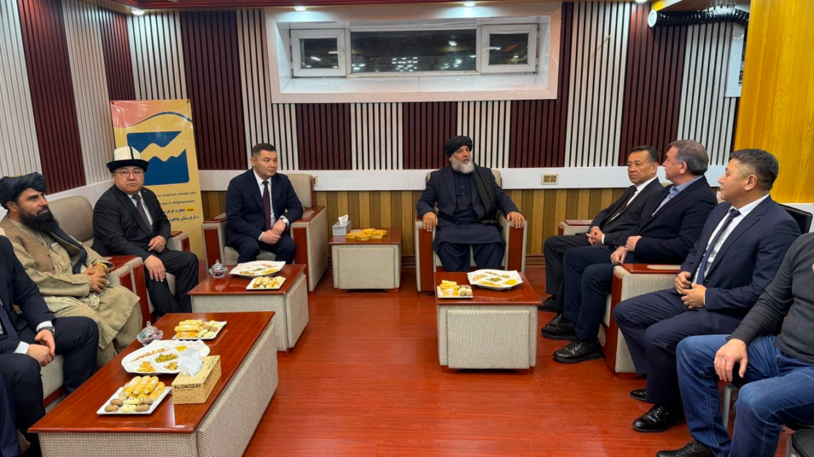 قرغیزستان در کابل «خانهی بازرگانی» ساخت