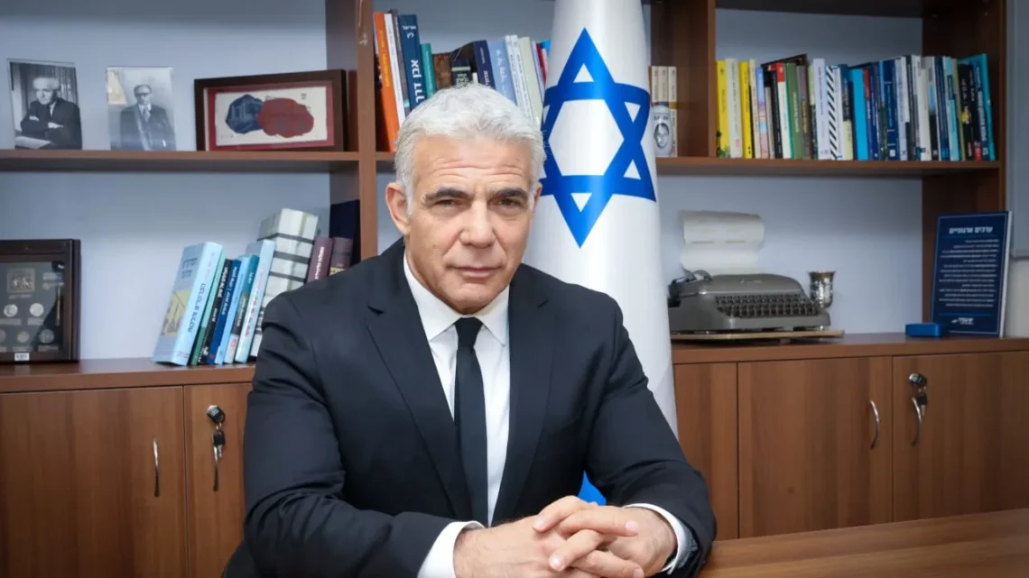 رهبر اپوزیسیون اسرائیل: ایران تحولات ونزوئلا را دقیق دنبال کند