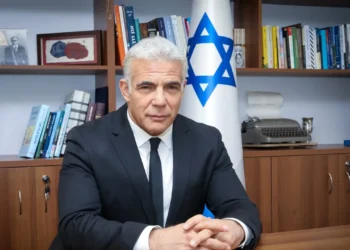 رهبر اپوزیسیون اسرائیل: ایران تحولات ونزوئلا را دقیق دنبال کند