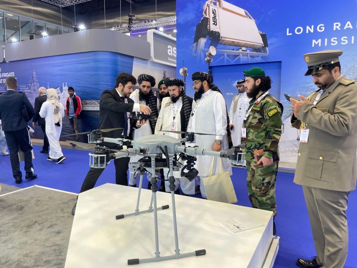 فصیح‌الدین در «نمایشگاه دفاع دریایی دوحه» شرکت کرد