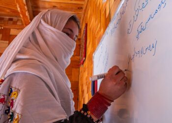 اتحادیه‌ی اروپا ۵۵ میلیون یورو در بخش آموزش افغانستان هزینه می‌کند