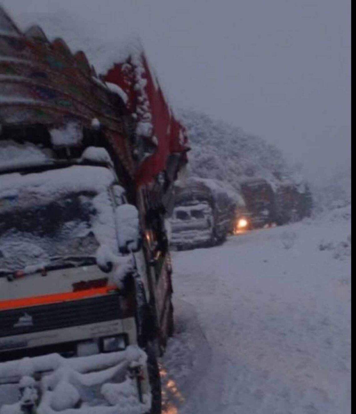 نگرانی از عملیات نظامی احتمالی ۷۰ هزار پاکستانی را آواره کرد