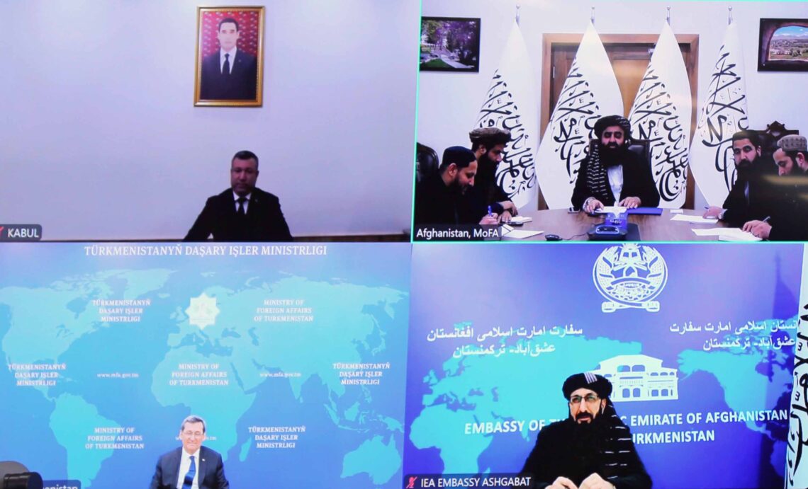 گفت‌وگوی وزیران خارجه‌ی طالبان و ترکمنستان؛ متقی می‌گوید روابط با عشق‌آباد رو به گسترش است