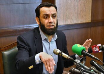 وزیر اطلاعات پاکستان به طالبان: چه کار دارید هر روز به هند می‌روید؟