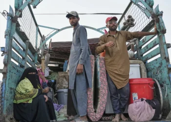 طالبان می‌گوید روز گذشته نزدیک به دو هزار مهاجر از پاکستان برگشتند
