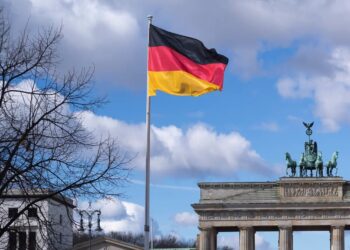 آلمان به شهروندانش توصیه کرد قبل از سفر به افغانستان توصیهنامه بنویسند