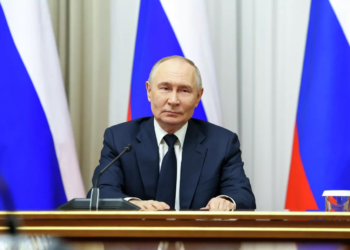 پوتین: دوست داریم افغانستان را متحد و عاری از جنگ ببینیم