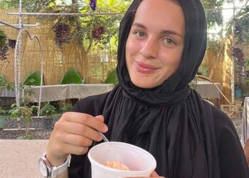 گردش‌گر امریکایی: مردم افغانستان مهمان‌نواز و طالبان «خشن» است