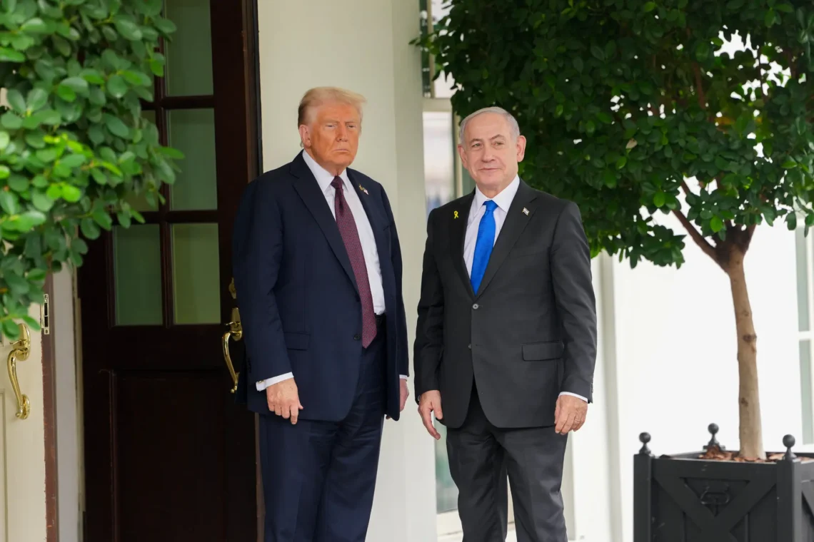 امریکا و اسرائیل می‌گویند حملات‌شان زمینه‌ساز تغییر رژیم در ایران است