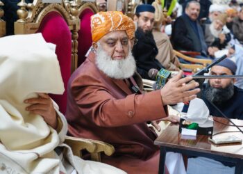 روحانی پاکستانی: از افغانستان انار نمی‌آید، هراس‌افگنان چطور وارد می‌شوند؟