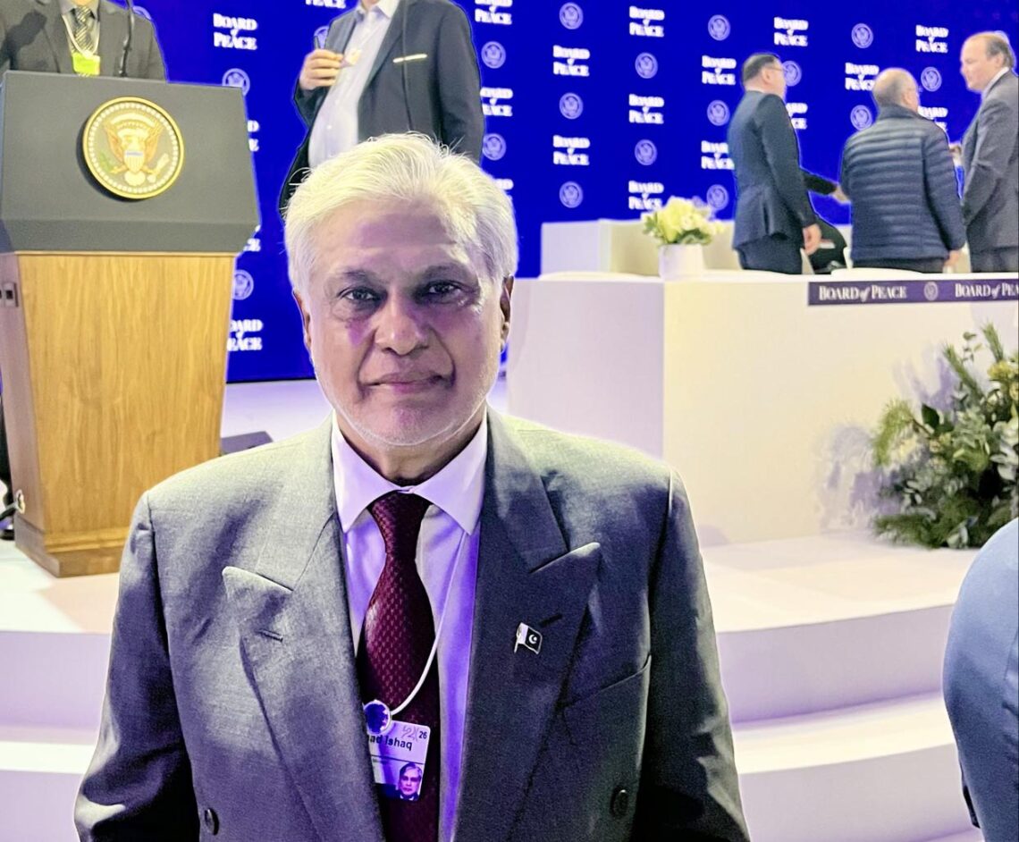 در میانه‌ی درگیری با طالبان؛ وزیر خارجه‌ی پاکستان با همتای عربستانی خود تماس گرفت