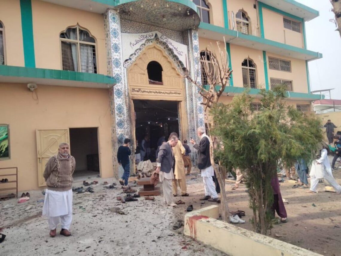 ۲۴ تن در انفجار اسلامآباد کشته و ۱۰۱ تن زخمی شدند