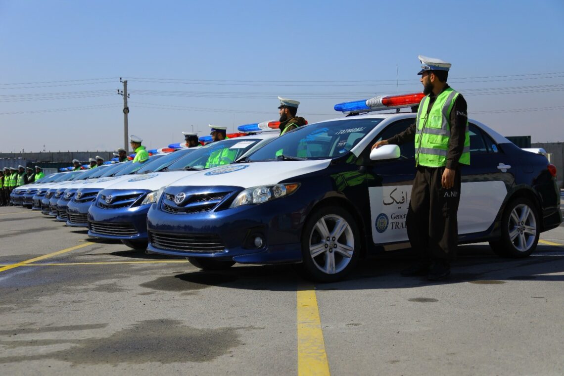 طالبان از موترهای تازه‌ی پولیس ترافیک رونمایی کرد