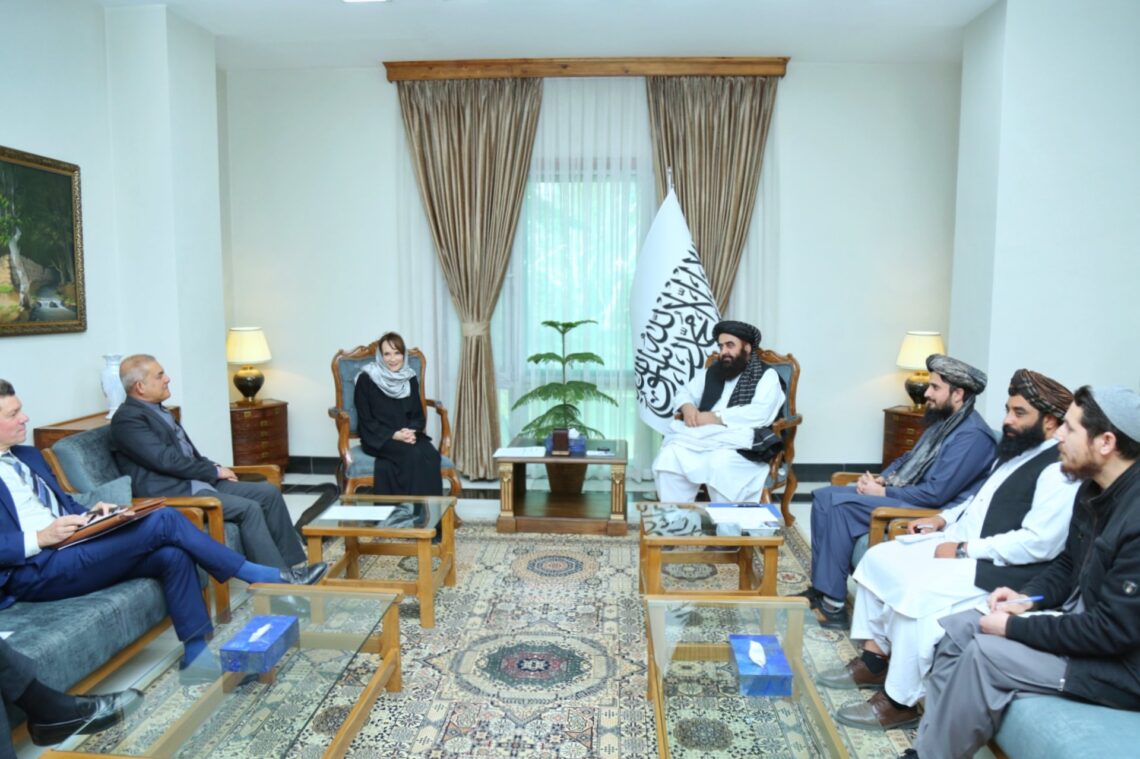 متقی با مسئولان سازمان ملل متحد در افغانستان دیدار کرد