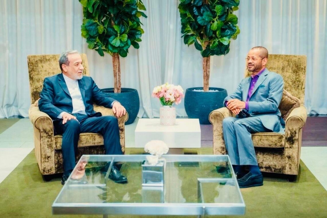 سومین دور مذاکرات تهران – واشنگتن؛ عراقچی با وزیر خارجه‌ی عمان گفت‌وگو کرد