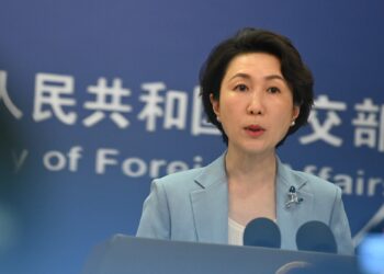 چین می‌گوید در حال گفت‌وگو با طالبان و پاکستان است