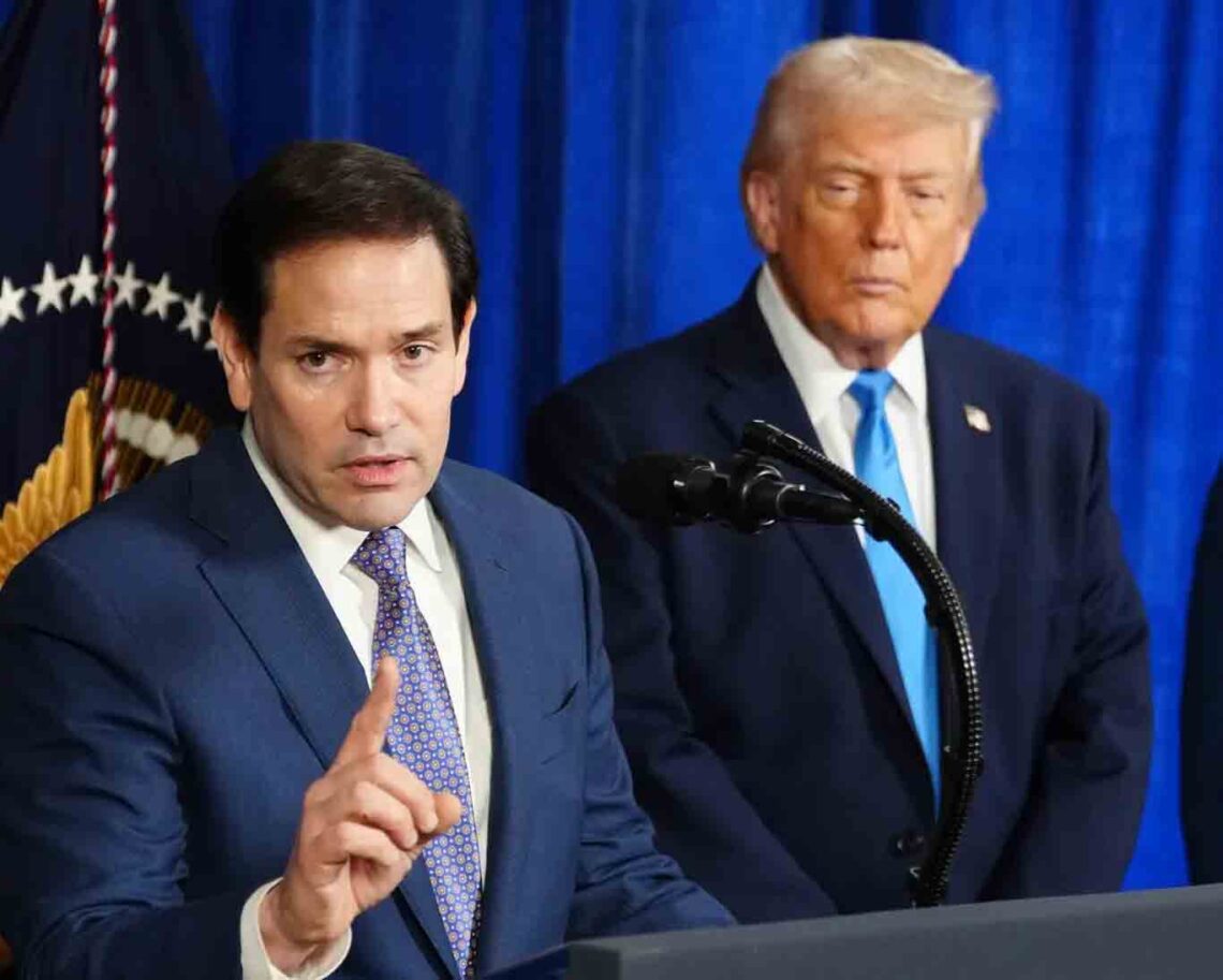 وزیر خارجه‌ی امریکا به طالبان: امتیازگیری از اداره‌ی ترمپ شدنی نیست