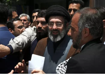 مجتبی خامنه‌ای سومین رهبر جمهوری اسلامی ایران شد