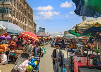 طالبان امروز نیز چندین مارکیت و دکان را مهرولاک کرد