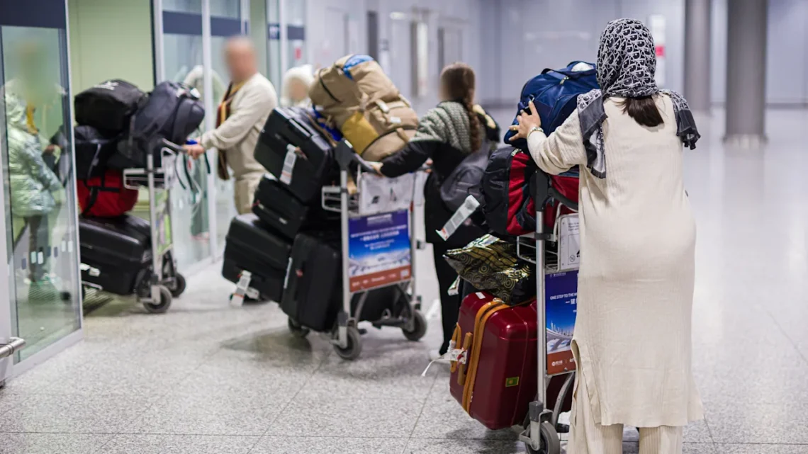 روزنامهی بیلد: پذیرش ۳۸ هزار پناهجوی افغانستان ۲۰۰ میلیون یورو برای آلمان هزینه داشت