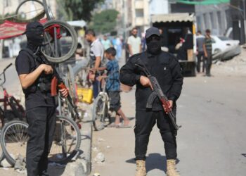 رسانه‌ی اسرائیلی: پیشنهاد تحویل تدریجی سلاح به حماس ارائه شده است