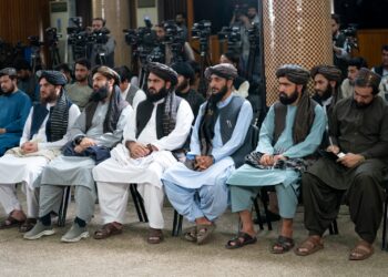 مرکز خبرنگاران افغانستان ۲۰۷ مورد نقض حقوق رسانه‌ها و خبرنگاران را در سال ۱۴۰۴ ثبت کرد