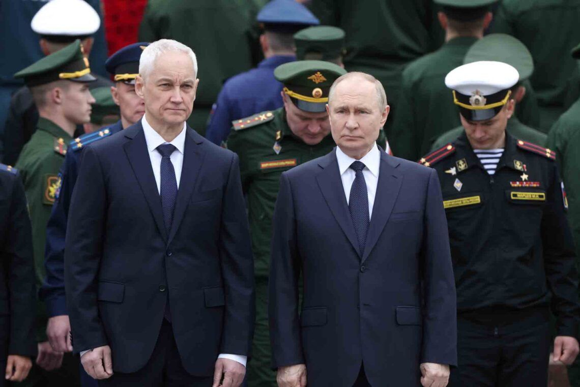 وزیر دفاع روسیه: افغانستان هنوز «منبع اصلی تهدیدات هراس‌افگنی» است