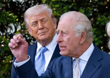 شاه بریتانیا: اگر ما نبودیم، امریکایی‌ها فرانسوی صحبت می‌کردند