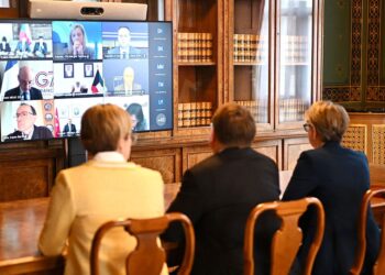 فوکویاما: امریکا هرگز به اندازه‌ی امروز منزوی نبوده است