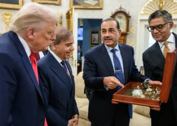 رویترز: ترمپ گفته به توصیه‌ی عاصم منیر درباره‌ی مذاکرات با ایران فکر می‌کند