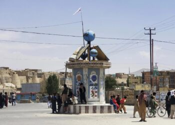 ۱۱ تن در دو رویداد ترافیکی در غزنی کشته و زخمی شدند